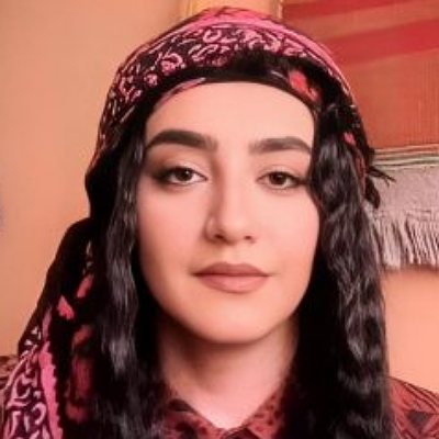 مریەم خانەساز